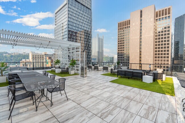The Lumiere in downtown Market Square, features a gorgeous rooftop common area for residents.