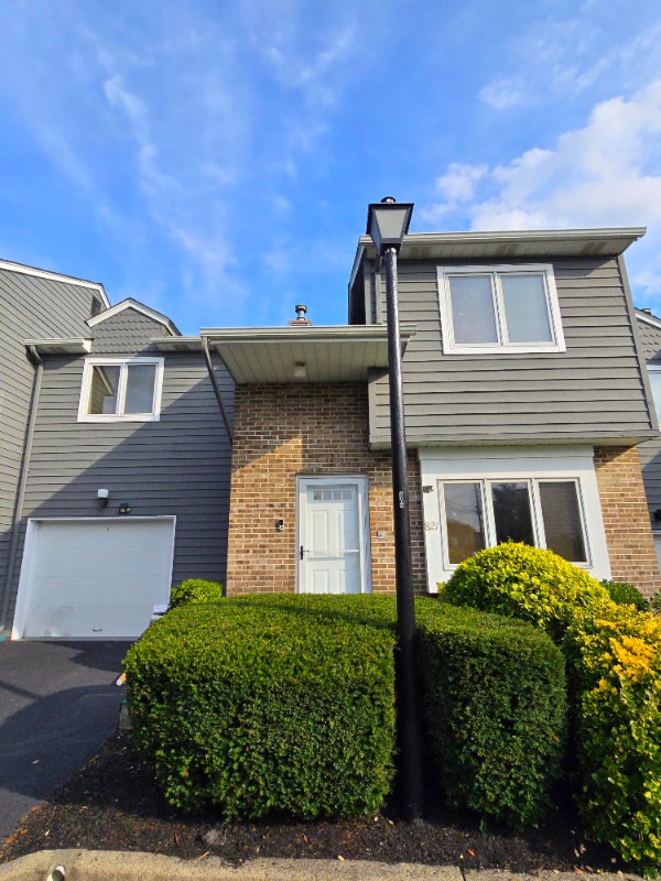 821-21 Creek Ct, Fair Lawn, NJ 07410