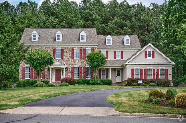 Large Colonial Revival home in Dominion Valley.