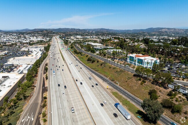 There are two easy freeways near Felicita, Highway 15 and 78.