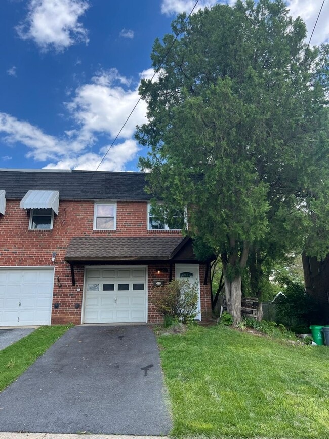 1853 S Church St, Allentown, PA 18103