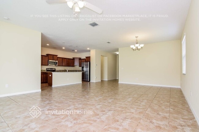 3247 Berwick Ln, Lakeland, FL 33810 - photo 5