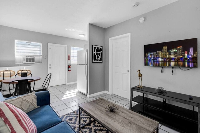 138 SW 5th Ct unit ID1354420P, Dania, FL 33004 - photo 7