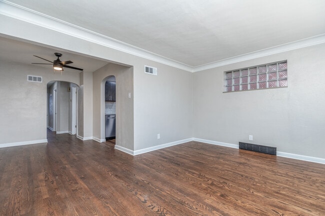 6061 Potomac St unit 6061 Potomac, Saint Louis, MO 63139 - photo 3