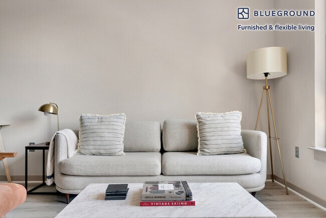 505 18th St S unit FL7-ID1171, Arlington, VA 22202 - photo 2