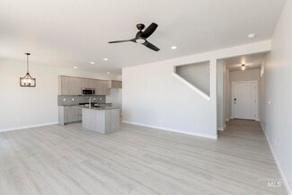 4233 E Hillsong St, Meridian, ID 83642