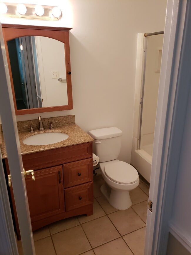 9164 Broken Oak Place, Burke, VA 22015 - photo 7