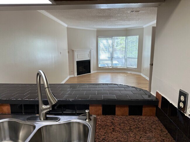 209 14th St NE unit 111, Atlanta, GA 30309 - photo 2