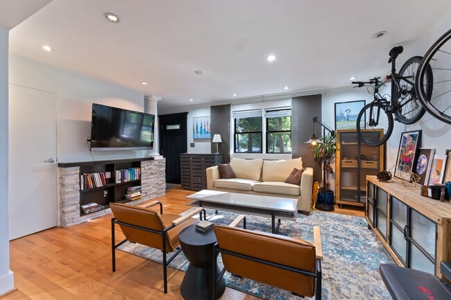 929 St Marys St, Raleigh, NC 27605 - photo 3