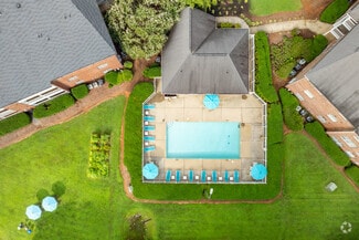 2505 Fairfax Rd, Greensboro, NC 27407