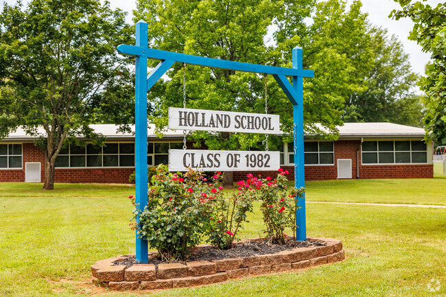 Holland Elementary School is a focal point for the Seminole Holland neighborhood.