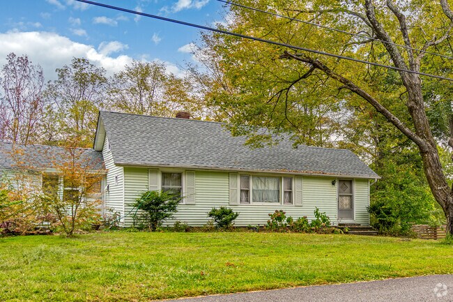 As one of the most popular styles, ranches make up the majority of properties in West Hurley.