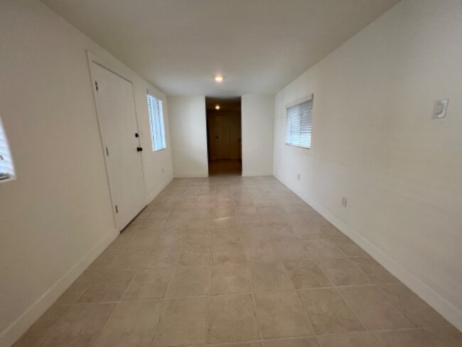2436 Adriatic Ave unit B, Long Beach, CA 90810 - photo 2