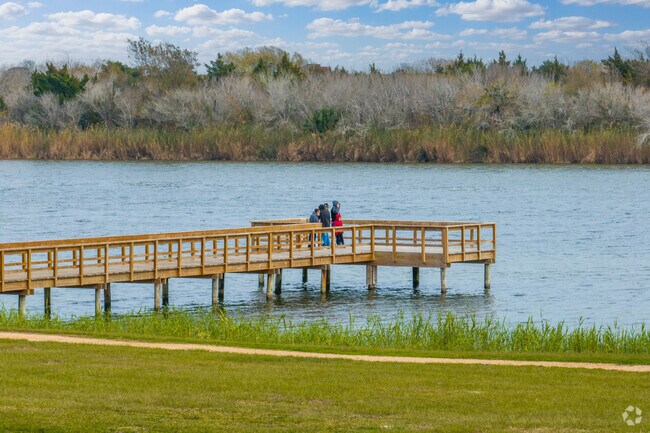 Bay Street Park offers a fishing pier for visitors to try their luck on.