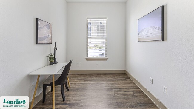 5005 Galleria Dr unit 1211, Farmers Branch, TX 75244 - photo 3