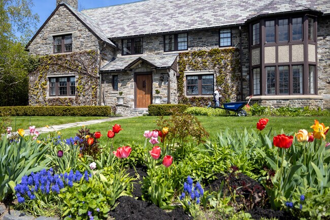 West End is one of the best-preserved Victorian neighborhoods in the country.