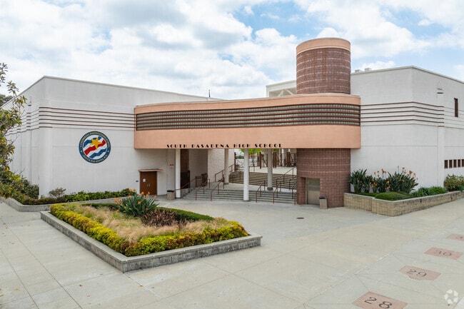 South Pasadena High School in South Pasadena received an A rating on Niche.