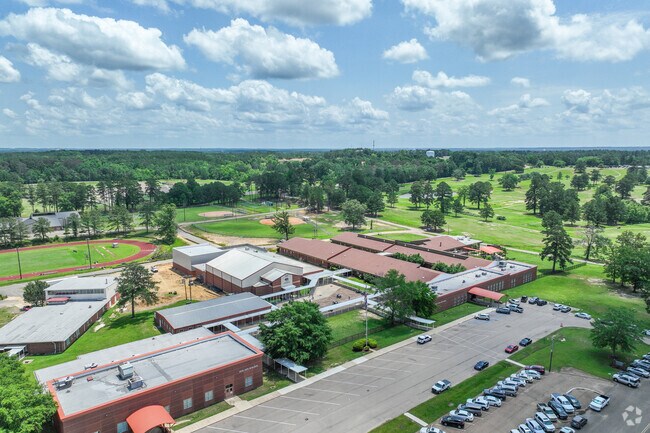 Pearl Jr. High School is rated A on the website Niche.