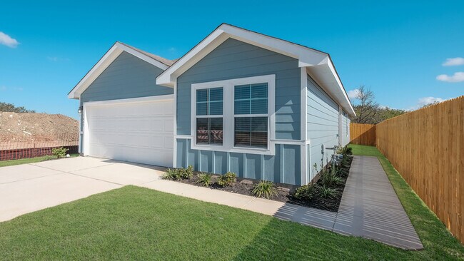 12202 Pike Bend, Mustang Ridge, TX 78610 - photo 2