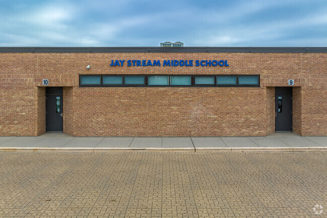 Jay Stream Middle School is an above average, public school in Carol Stream.