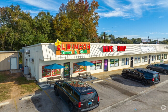 Nearby strip malls provide convenient dining options for Westfield residents.