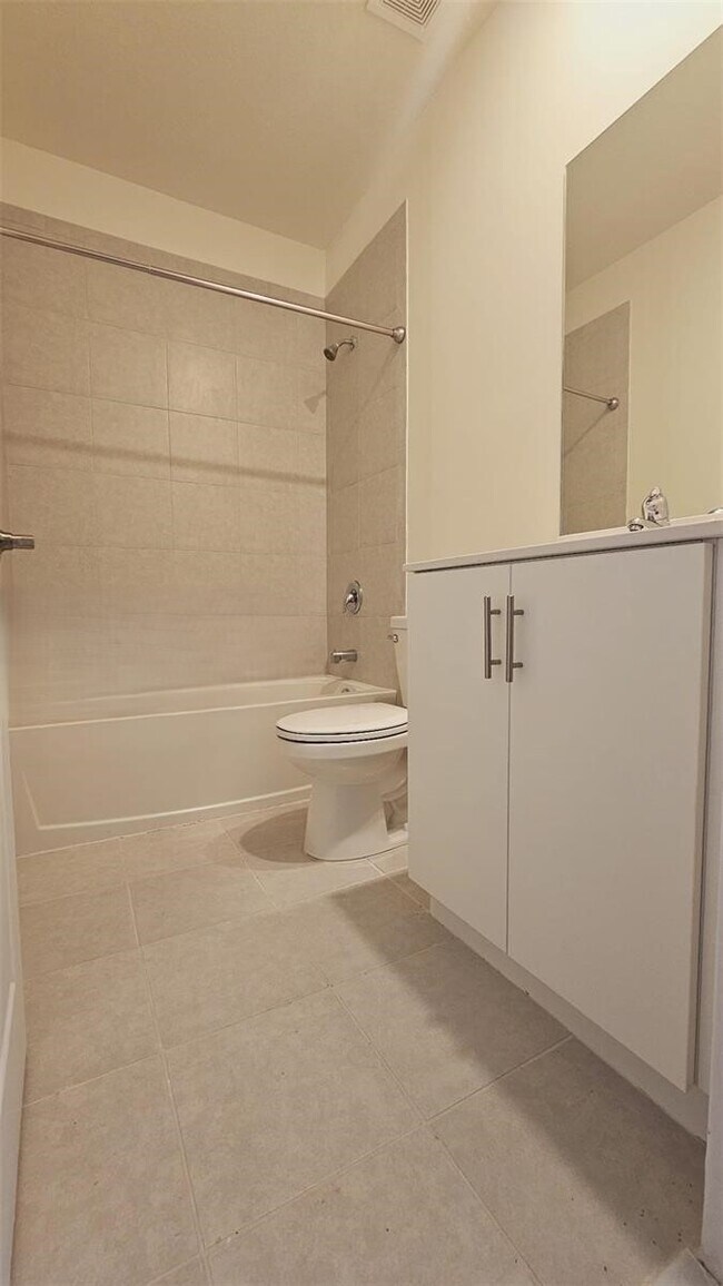 3228 W 114th Terrace, Hialeah, FL 33018 - photo 6