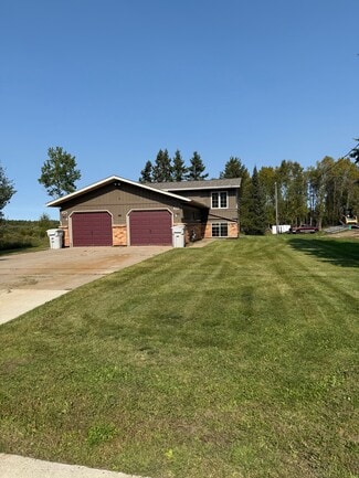 606 13th St NW, Chisholm, MN 55719