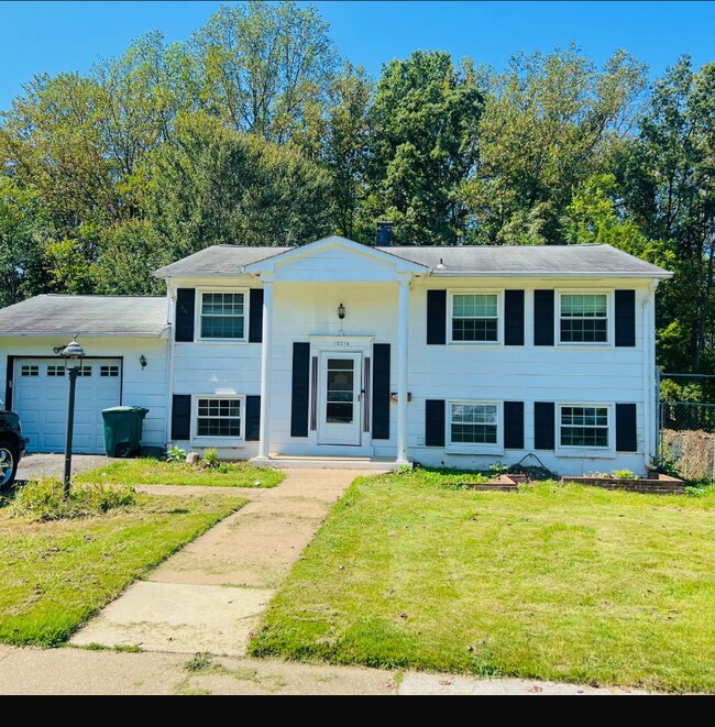 15012 Cordell Ave, Woodbridge, VA 22193