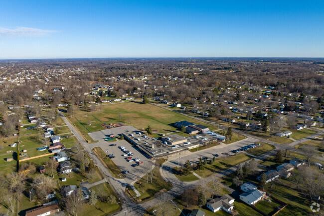 Myers Elementary School is part of the Grand Blanc Community Schools system.