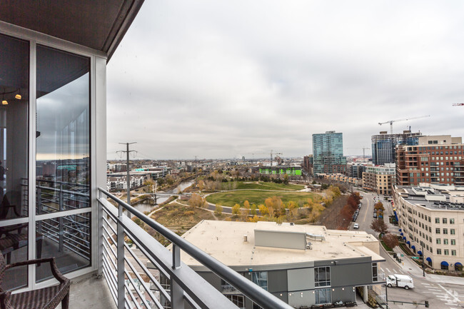 2BR, 2BA - B2