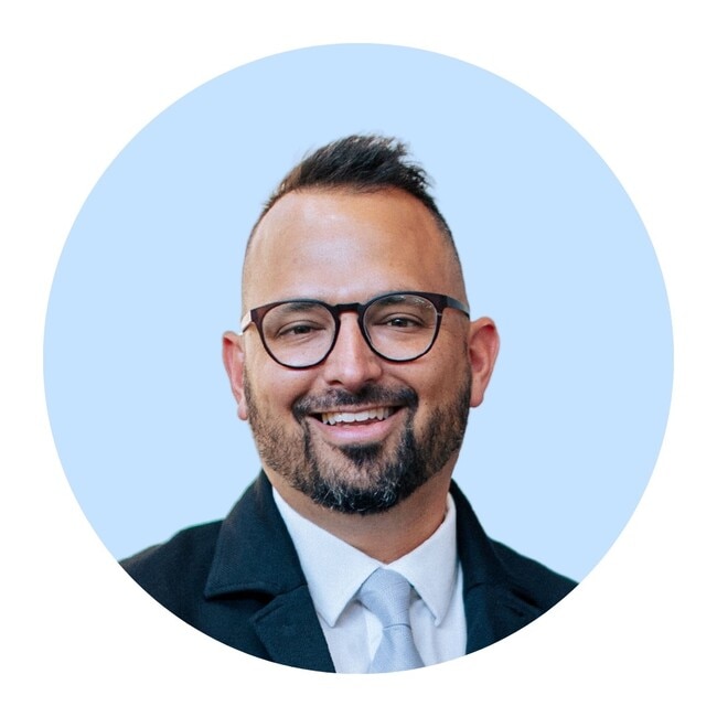 Agent Photo