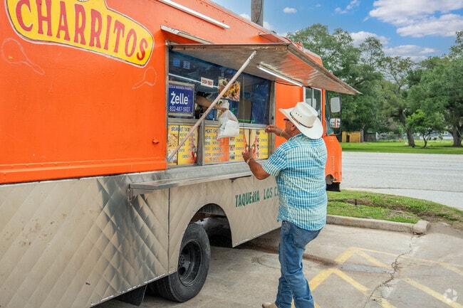 Many food trucks line the streets of Alvin, providing a quick lunch.