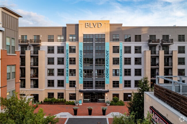 BLVD - Gramercy East