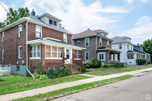 Multi family houses are amongst the top choices when looking for houses in First Ward.