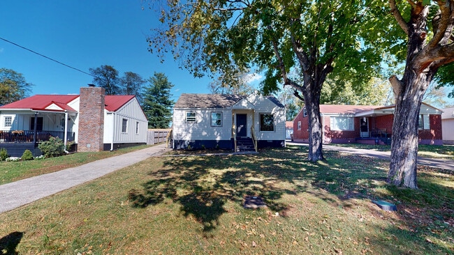 1307 Cardinal Ave, Nashville, TN 37216 - photo 2