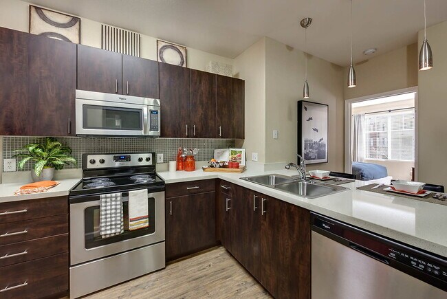 The Landing at Jack London Square, Oakland, CA 94607 - photo 7