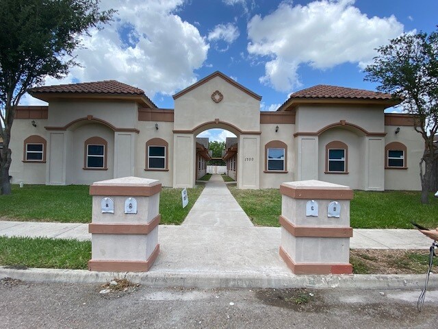 1700 W Douglas Dr unit C, Pharr, TX 78577 - photo 1