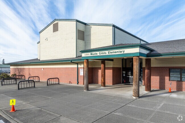 Monte Cristo Elementary School provides excellent education for youth.