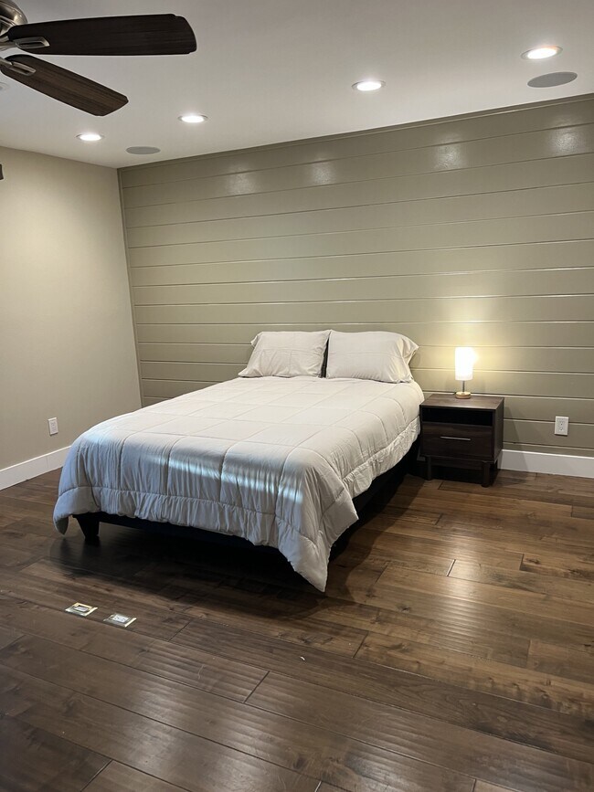 843 N Orange St, Orange, CA 92867 - photo 2