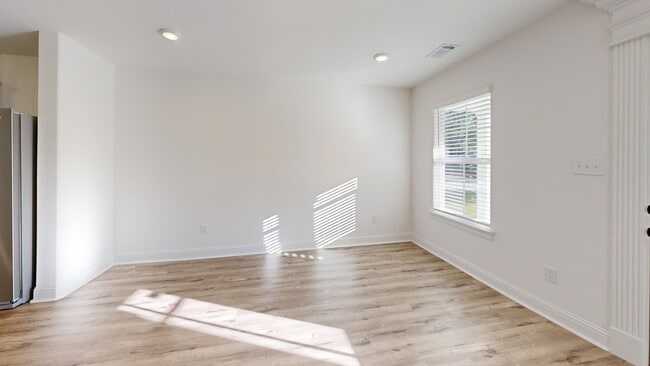 13497 Dee Ave, Gulfport, MS 39503 - photo 2