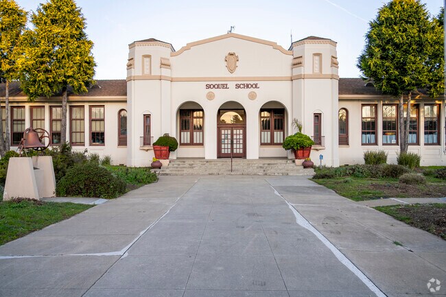 Soquel Elementary offers different programs to help your kids excel in their studies.