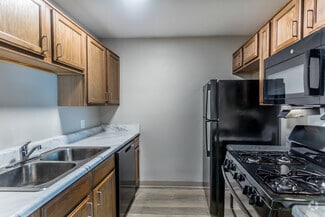 900 White St, Cleveland, MS 38732