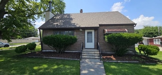 8068 S Laramie Ave, Burbank, IL 60459