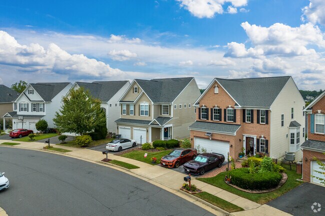 Single-family homes line the streets of Cherry Hill.