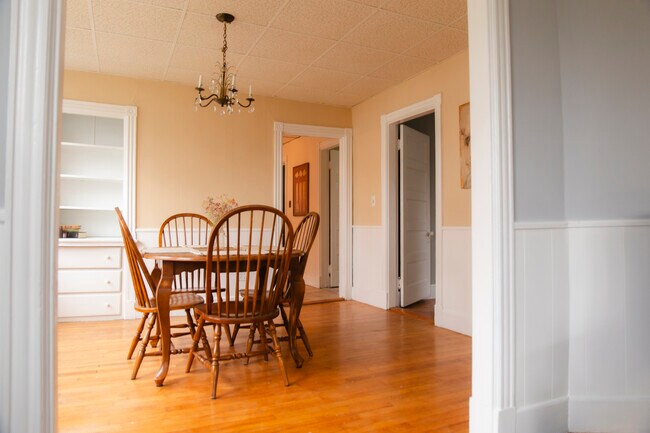 119 Sherwood St unit 1, Portland, ME 04103 - photo 5