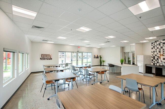 Centerline on Glendale Phase II, Glendale, AZ 85301 - photo 6