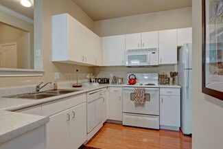 5200-5300 Annapolis Ln N, Plymouth, MN 55446