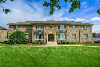 W180N8526 Town Hall Rd, Menomonee Falls, WI 53051