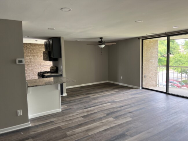 3346 Huntley Sq Dr unit A1, Temple Hills, MD 20748 - photo 4