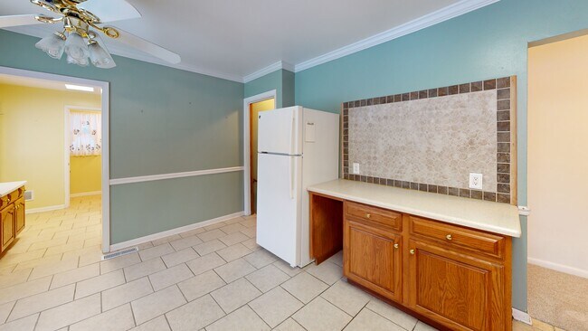 1901 Maryland Blvd, Norton Shores, MI 49441 - photo 2